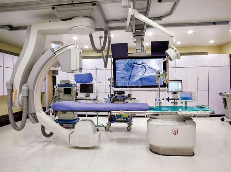 Nanavati Max — Facilities & Care